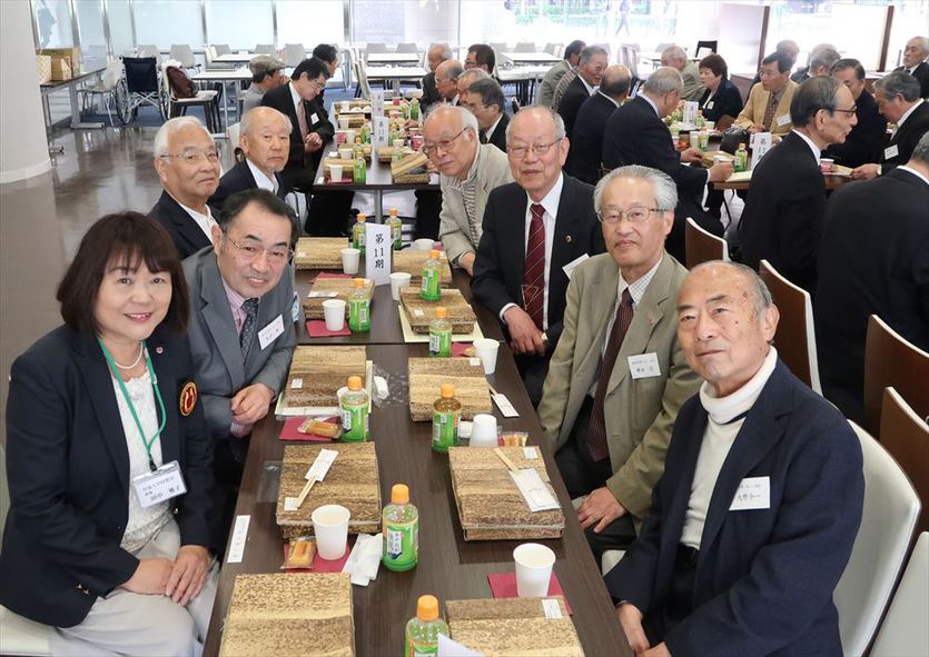 甲南大学入学宣誓式・卒業生昼食会